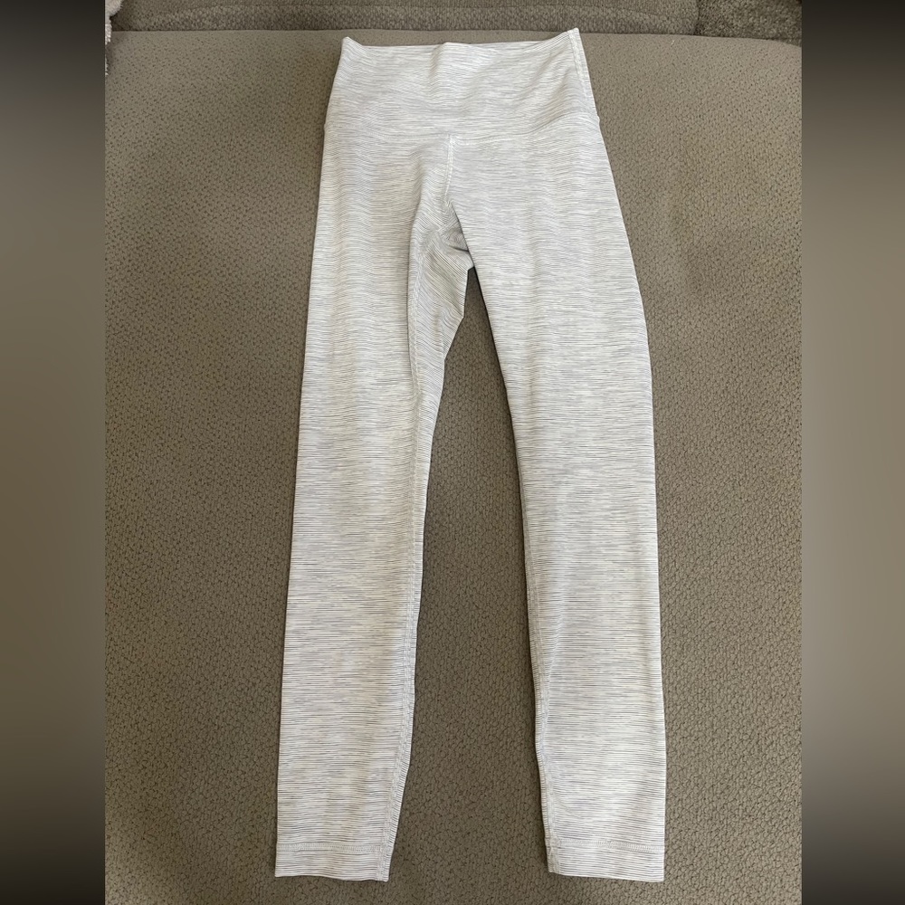 Lululemon Wunder Under High Rise - Picture 2 of 8
